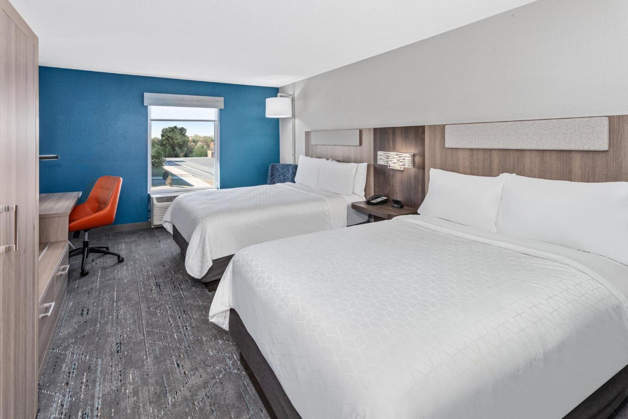 Holiday Inn Express Hotel & Suites Chicago-Algonquin By Ihg Exterior photo